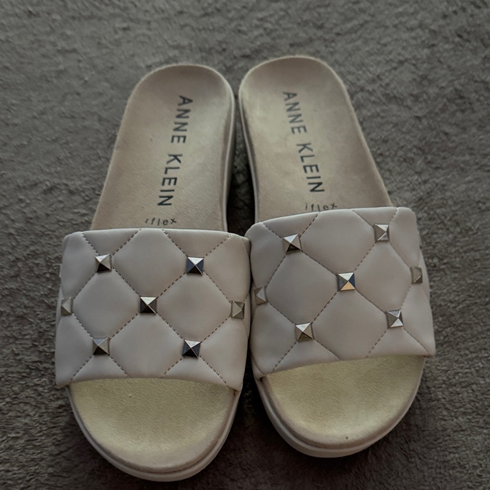Anne Klein White Quilted Sandals with Stud Details Like new!!